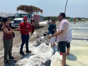 rectores del sistema de universidades tecnológicas y politécnicas visitan las salineras de sa (4)