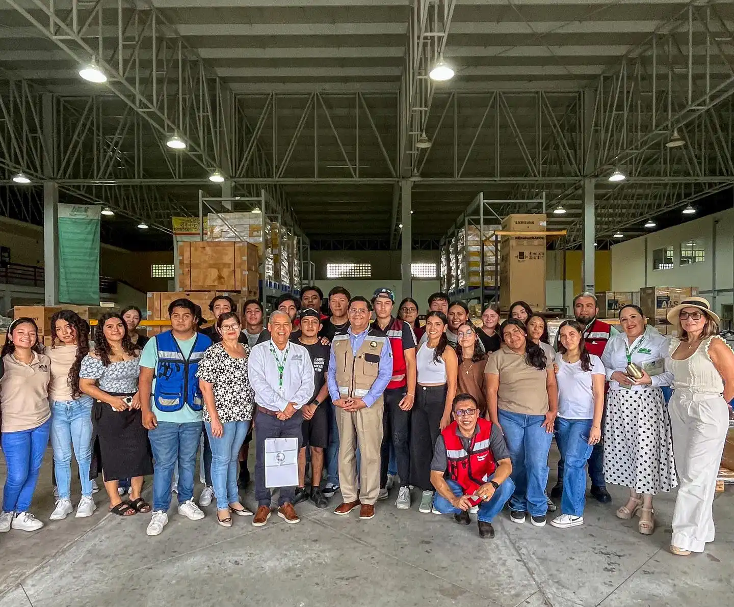 Servicios Tecnológicos visita del almirante (1)