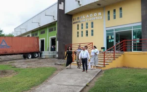 Rector de la UTeM recibe al Director General de ASIPONA Manzanillo en visita institucional 2025 visita del almirante (7)