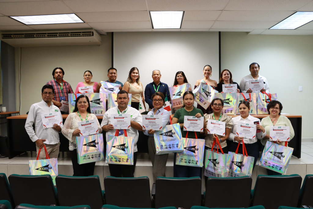 La UTeM entrega constancias a docentes investigadores participantes en foro internacional de divulgación científica 2025 donacion de accesa utem 2025 (1)