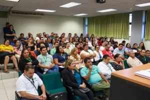 rector de la utem da la bienvenida al personal con motivo del inicio de año (1)