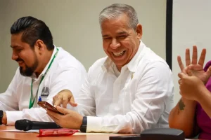 rector de la utem da la bienvenida al personal con motivo del inicio de año (2)