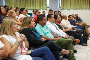 rector de la utem da la bienvenida al personal con motivo del inicio de año (4)