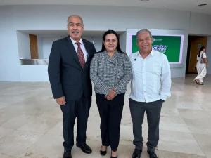 La UTeM felicita al Dr. Christian Torres Ortiz Zemeño por la presentación de su informe rectoral 2026 felicita al dr. christian torres ortiz zemeño (4)