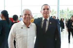 La UTeM felicita al Dr. Christian Torres Ortiz Zemeño por la presentación de su informe rectoral 2026 felicita al dr. christian torres ortiz zemeño (6)