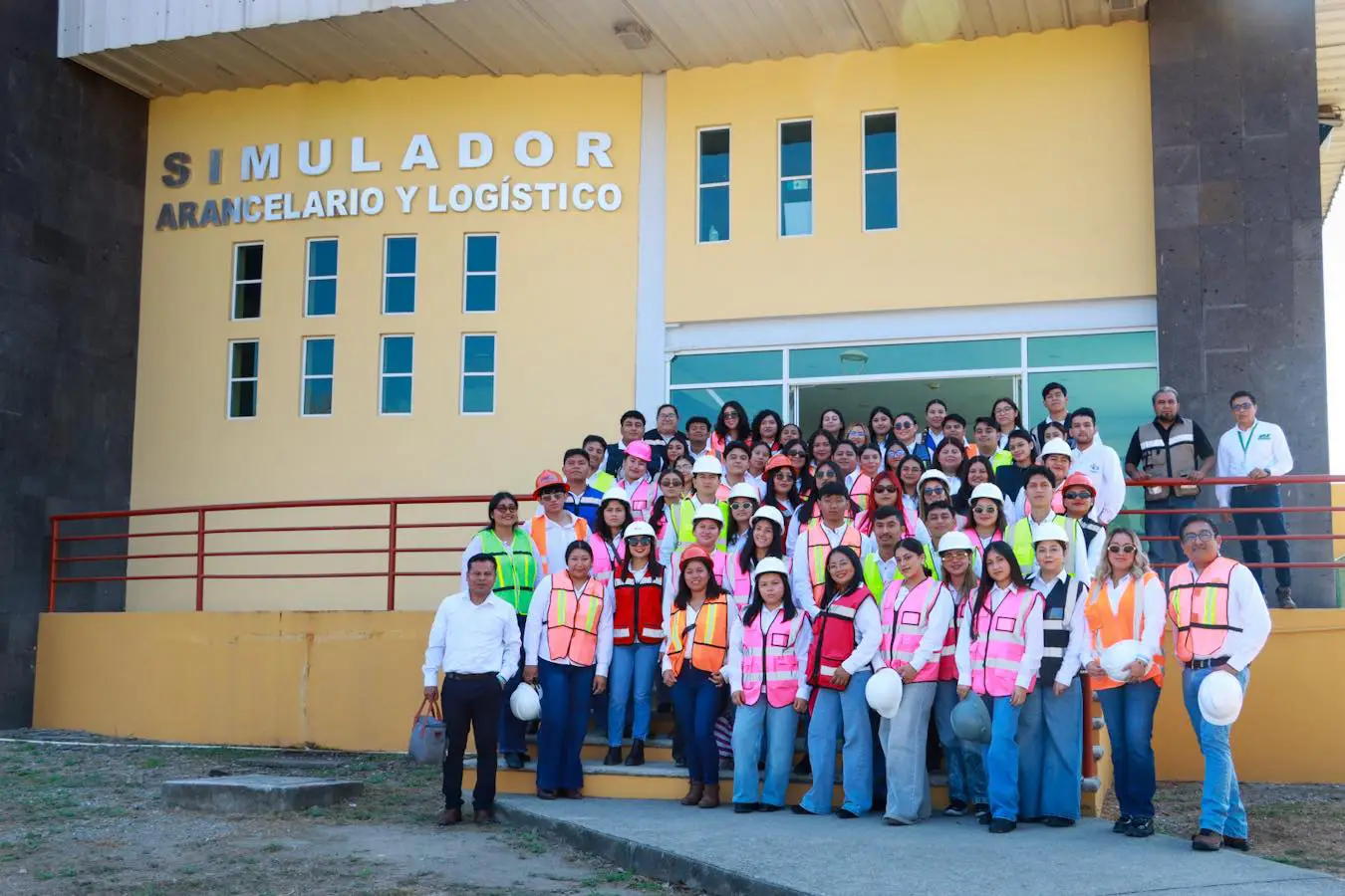 estudiantes de la upgm fortalecen competencias logísticas en simulador arancelario de la utem (12)
