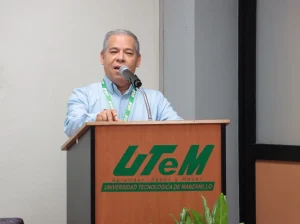 Egresadas y egresados de Ingeniería en Química comparten su experiencia profesional con estudiantes de la UTeM egresadas y egresados de ingeniería en química comparten su experiencia profesional con estudiantes de la utem 8