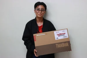 Estudiantes de la UTeM reciben equipos del programa ColiBeca Computadoras estudiantes de la utem reciben equipos del programa colibeca computadoras