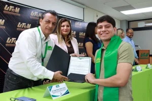 utem entrega títulos profesionales a egresadas y egresados de ingeniería en desarrollo y gestión de software 1