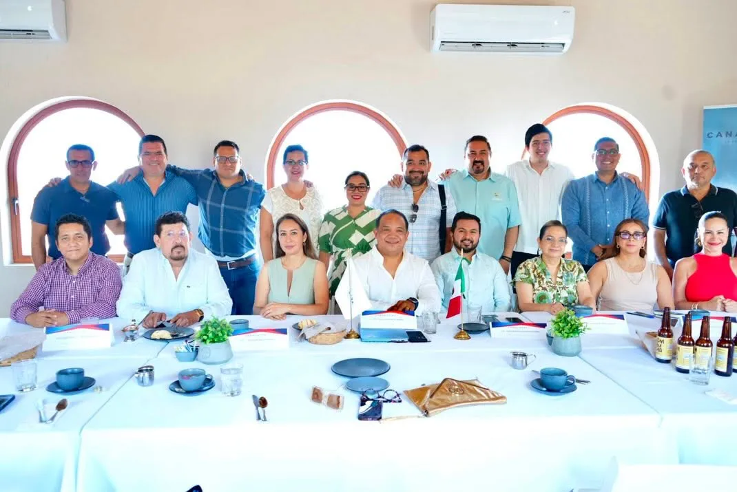 utem fortalece la vinculación con el sector industrial en asamblea de canacintra colima
