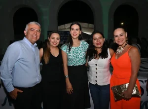 utem participa en el arranque de las fiestas de mayo 2026