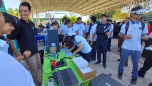 UTeM y Subsecretaría de Movilidad fortalecen alianza para impulsar proyectos de investigación en beneficio de Manzanillo utem participa en la feria profesiográfica del cetmar manzanillo 1