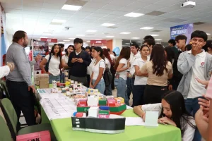 utem realiza con éxito la feria profesiográfica 2026