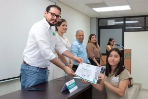 UTeM reconoce el esfuerzo académico con la entrega de becas del cuatrimestre mayo-agosto 2026 utem reconoce el esfuerzo académico con la entrega de becas del cuatrimestre mayo agosto 2026 6